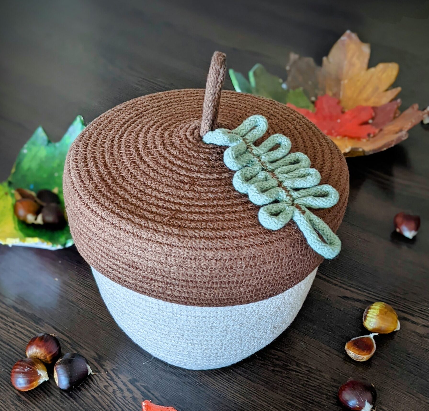 Sewed autumn decoration – acorn